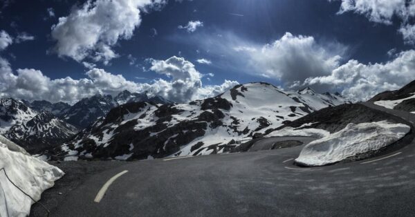 col du galibier cycling